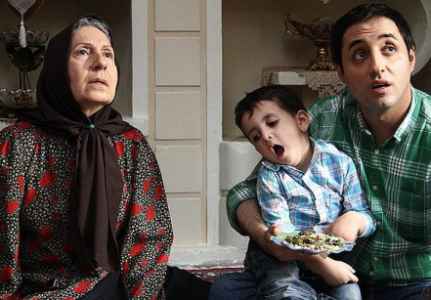 بوسه‎ای عقیم / نگاهی به فیلم «بوسیدن روی ماه» ساخته همایون اسعدیان